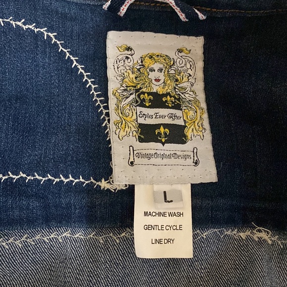 Styles Ever After jean vest with lacy and flower details - Picture 3 of 3